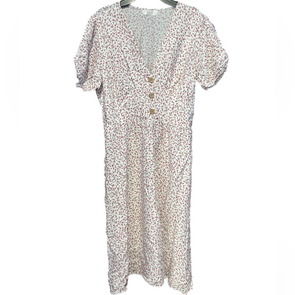 Flower dress with wooden buttons